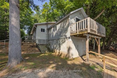 805 Burns Rd, House other with 2 bedrooms, 1 bathrooms and 8 parking in Godfrey ON | Image 2