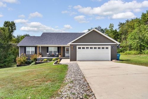 60 Capitol Dr, Crossville, TN, 38555-2011 | Card Image