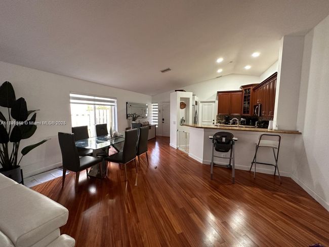 591 Talavera Rd, House other with 3 bedrooms, 2 bathrooms and null parking in Weston FL | Image 6
