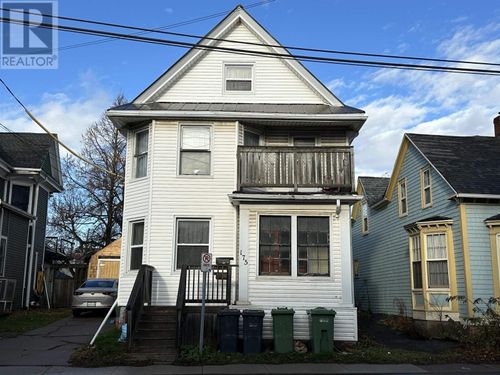 {{alt}} | Card Image