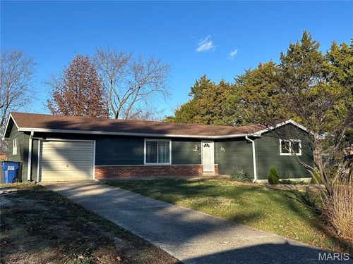 13 Tomahawk Ln, Warrenton, MO, 63383-7007 | Card Image