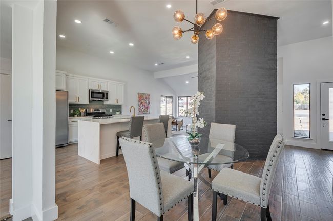 5607 Emrose Cir, House other with 3 bedrooms, 2 bathrooms and null parking in Dallas TX | Image 15