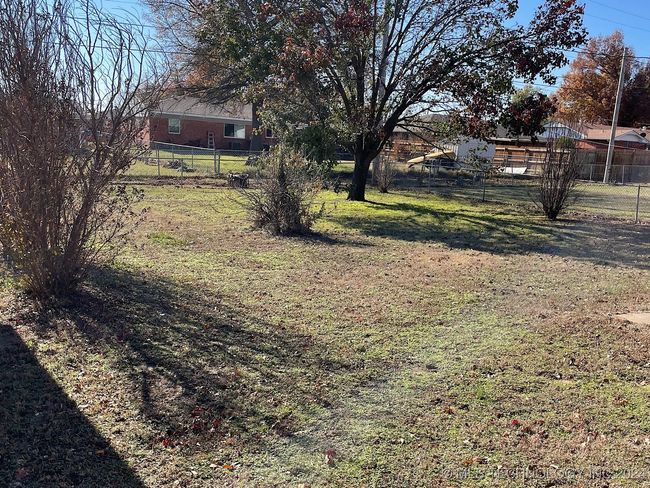 1011 10 Th St, House other with 2 bedrooms, 1 bathrooms and null parking in Cushing OK | Image 36