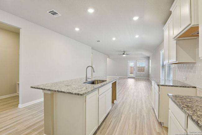 9626 Grand Via Blvd, House other with 3 bedrooms, 2 bathrooms and null parking in Converse TX | Image 18