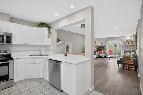 305-1415 17 St Se, Calgary, AB, T2G3V3 | Card Image