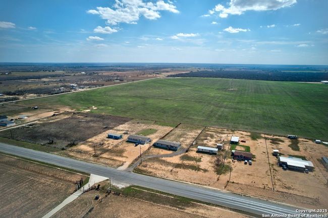 4817 W Fm 476, House other with 4 bedrooms, 2 bathrooms and null parking in Poteet TX | Image 30