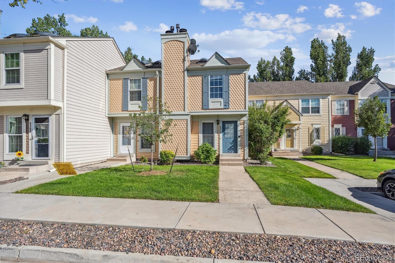 Ontario Dr, Littleton, CO 80128