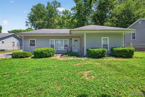 147 Frey Ln, Fairview Heights, IL, 62208-2820 | Card Image