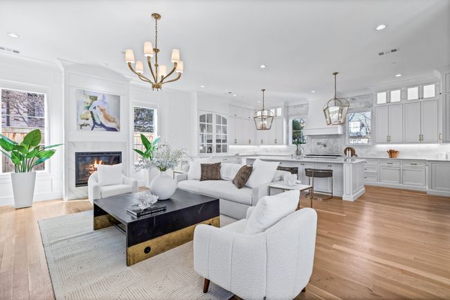 11021 Royalshire Dr, House other with 5 bedrooms, 9 bathrooms and null parking in Dallas TX | Image 6