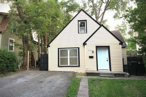 123 E Pineview Dr, Round Lake Park, IL, 60073-3473 | Card Image