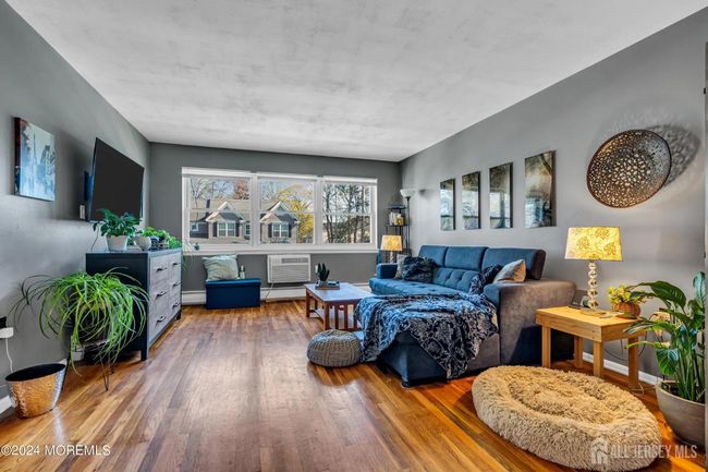 32 Woodedge Ave, Townhouse with 1 bedrooms, 1 bathrooms and null parking in Edison NJ | Image 10