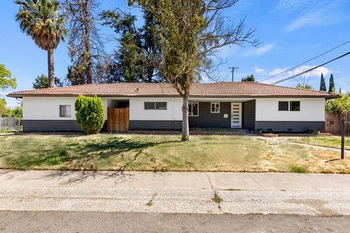 10306 Newton Way, Rancho Cordova, CA, 95670-2025 | Card Image