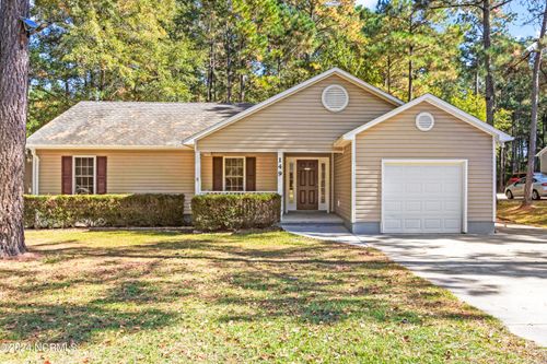 149 Live Oak Dr, Jacksonville, NC, 28540-8739 | Card Image