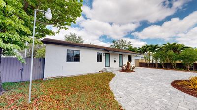 1526 Sw 65th Ave, House other with 3 bedrooms, 2 bathrooms and null parking in West Miami FL | Image 3