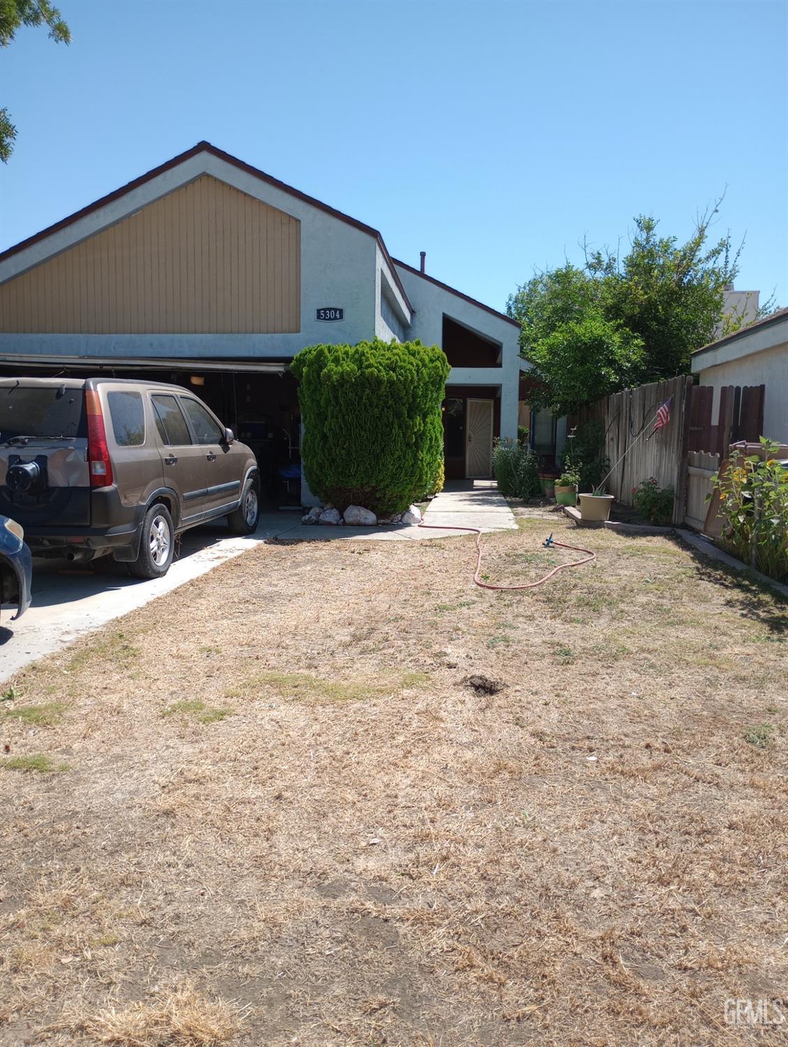 Lido Ln, Bakersfield, CA 93309