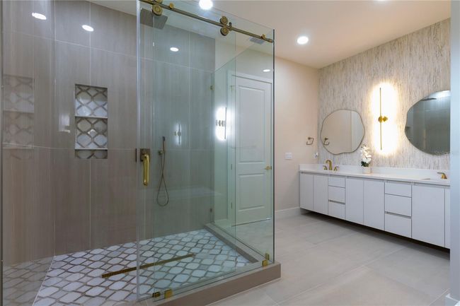1808 W Erna Dr, House other with 4 bedrooms, 3 bathrooms and null parking in TAMPA FL | Image 61