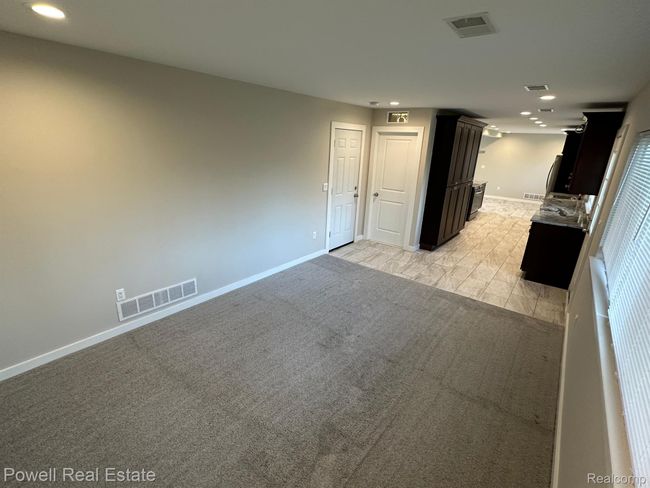 2659 W Avon Rd, House other with 3 bedrooms, 2 bathrooms and null parking in Rochester Hills MI | Image 14