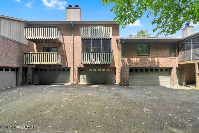 5503 Forest Lake Dr, Condo with 2 bedrooms, 3 bathrooms and null parking in Prospect KY | Image 42