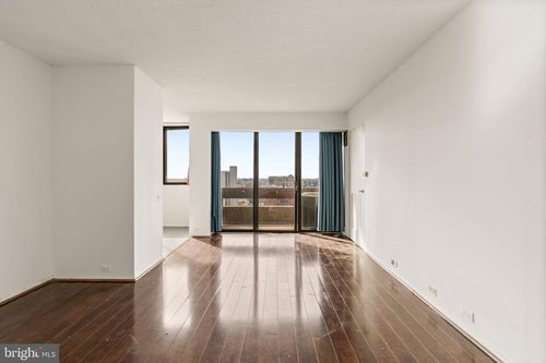 apt-1502-1326 Spruce St, PHILADELPHIA, PA, 19107-5830 | Card Image