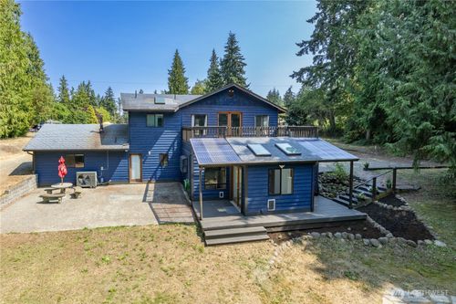 121 S 7th Ave, Port Hadlock, WA, 98339-9587 | Card Image