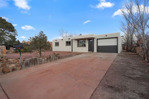 1019 Santa Clara Dr, Santa Fe, NM, 87507-5135 | Card Image