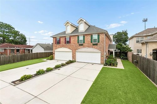 216 Vine St, Metairie, LA, 70005-3117 | Card Image