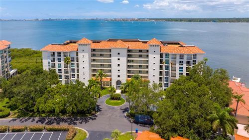 503-4717 Dolphin Cay Ln S, St Petersburg, FL, 33711-4663 | Card Image