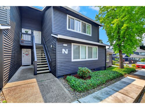 7-9370 Sw 146th Ter, Beaverton, OR, 97007-8891 | Card Image