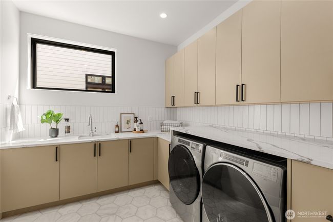 7116 Ne 119 Th Ln, House other with 4 bedrooms, 4 bathrooms and 2 parking in Kirkland WA | Image 32