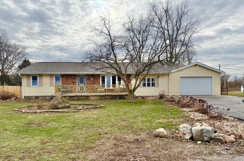 811 Maple St, Chatsworth, IL, 60921-9229 | Card Image