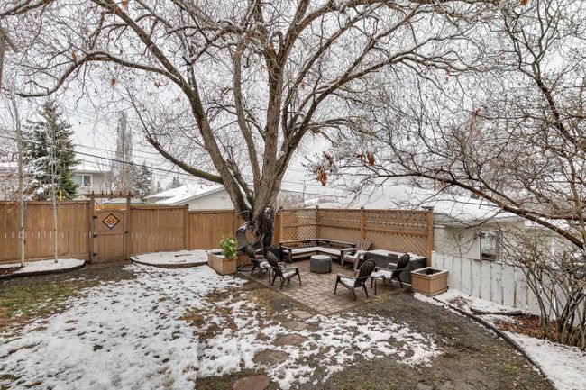 75 Canyon Drive Nw, Home with 5 bedrooms, 2 bathrooms and 4 parking in Calgary AB | Image 33