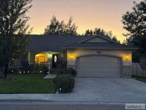 5022 Vintage Ln, Ammon, ID, 83406-8382 | Card Image