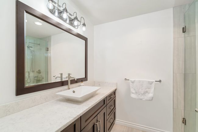 111 - 1785 Martin Dr, Condo with 2 bedrooms, 2 bathrooms and 1 parking in Surrey BC | Image 15