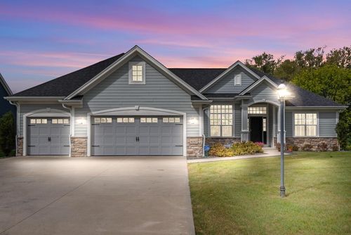 4267 Woodland Court, Jackson, WI, 53037 | Card Image