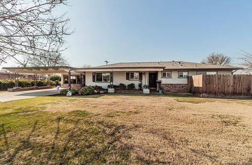 1320 Q St, Firebaugh, CA, 93622-2329 | Card Image
