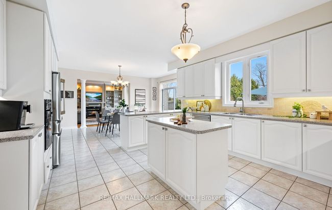 37 Witherspoon Way, House other with 4 bedrooms, 4 bathrooms and 9 parking in Nobleton ON | Image 19