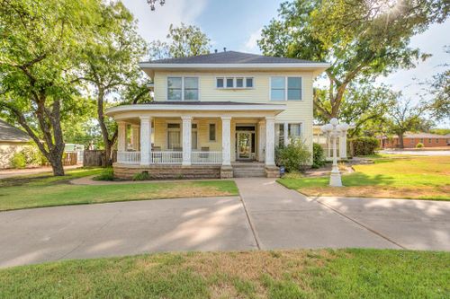 307 N 8th St, Ballinger, TX, 76821 | Card Image