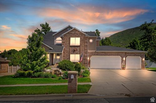 1880 Shadow Valley Dr, Ogden, UT, 84403-4600 | Card Image