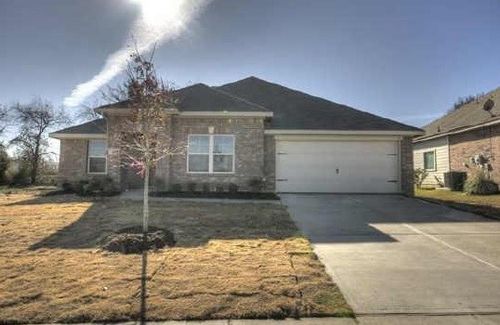 472 Northbrook Ave, Oak Point, TX, 75068-6129 | Card Image