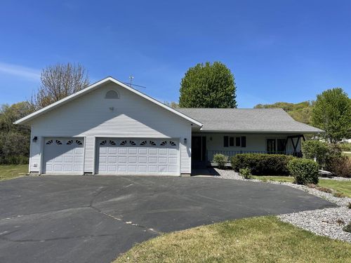 11411 Flavin Road, Greenfield, WI, 54660 | Card Image