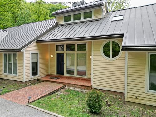 8 Quail Cove Rd, Charleston, WV, 25314-1635 | Card Image