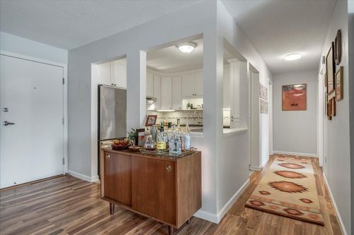 apt-320-4820 Park Commons Dr, Saint Louis Park, MN, 55416-2645 | Card Image