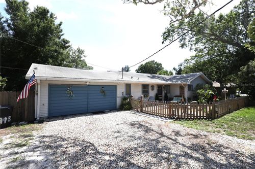 915 Dempsey St, CLEARWATER, FL, 33756-3405 | Card Image