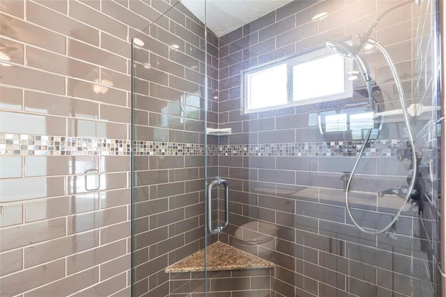 Master Bath | Image 12