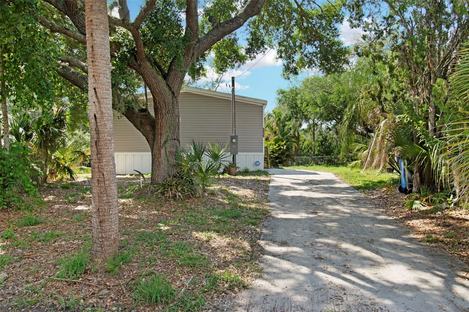 Sussex Dr, Tampa, FL 33615