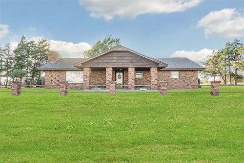 1001 Main St, Rocky, OK, 73661-9009 | Card Image