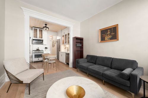5a-71 Sullivan St, New York, NY, 10012-4332 | Card Image