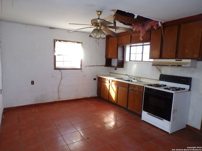LOT 179 Windmill Rd, House other with 3 bedrooms, 2 bathrooms and null parking in Uvalde TX | Image 6