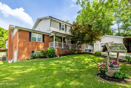 2814 Montvale Rd, Maryville, TN, 37803-2839 | Card Image