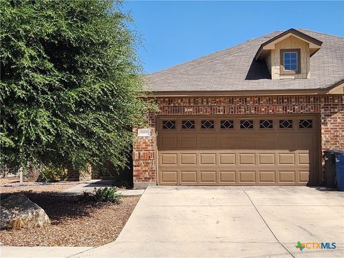 502 Creekside Cir, New Braunfels, TX, 78130-6193 | Card Image